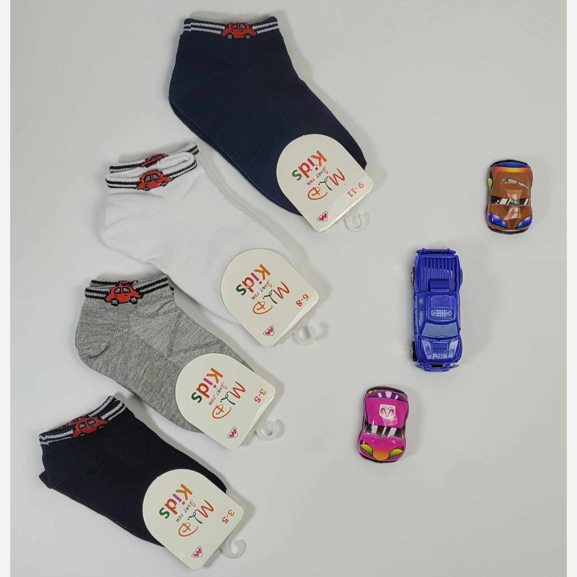 جوراب پسرانه  سه تا یازده سال - کد 042